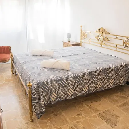 Apartament 074 - Casa Rosa, Cinque Minuti Dal Centro E Dal Mare *